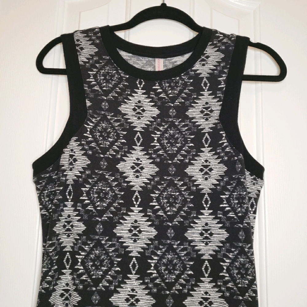 Xhilaration Black & White Maxi Dress
